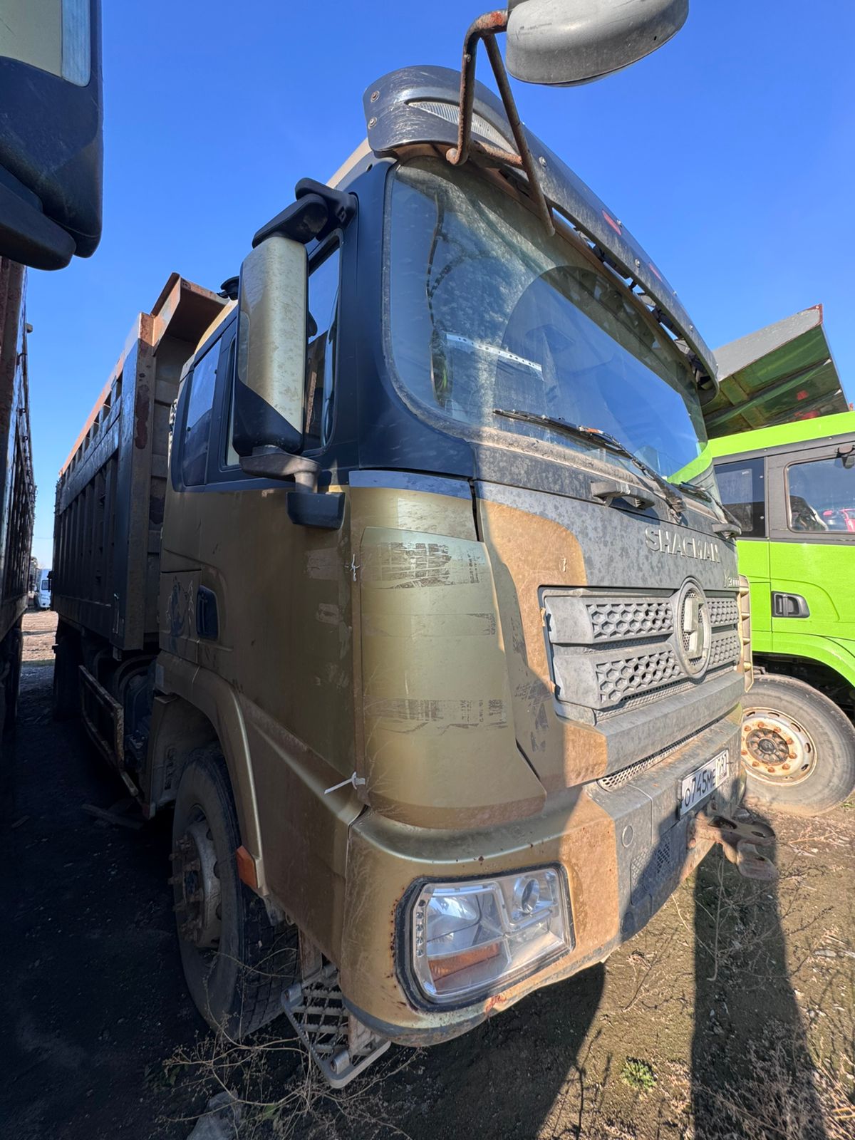 Shacman (Shaanxi) SX* 6x4 Седельный тягач 2022 г. - фото 6